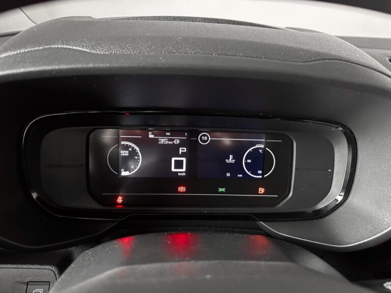 Citroën Berlingo VAN 3PL BLUEHDI 130CH -31% NEUF EAT8 S&S CARPLAY REGUL DAB FULL LED CABINE EXTENSO - Image 12 (July 7, 2026)