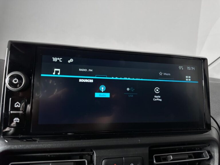 Citroën Berlingo VAN 3PL BLUEHDI 130CH -32% NEUF EAT8 S&S CARPLAY REGUL DAB FULL LED CABINE EXTENSO - Image 16 (July 7, 2026)