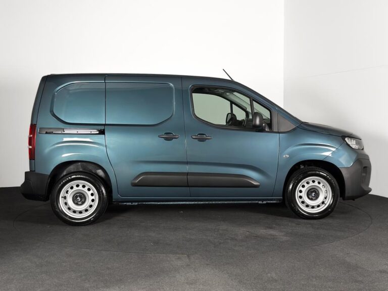 Citroën Berlingo VAN 3PL BLUEHDI 130CH -32% NEUF EAT8 S&S CARPLAY REGUL DAB FULL LED CABINE EXTENSO - Image 03 (July 7, 2026)
