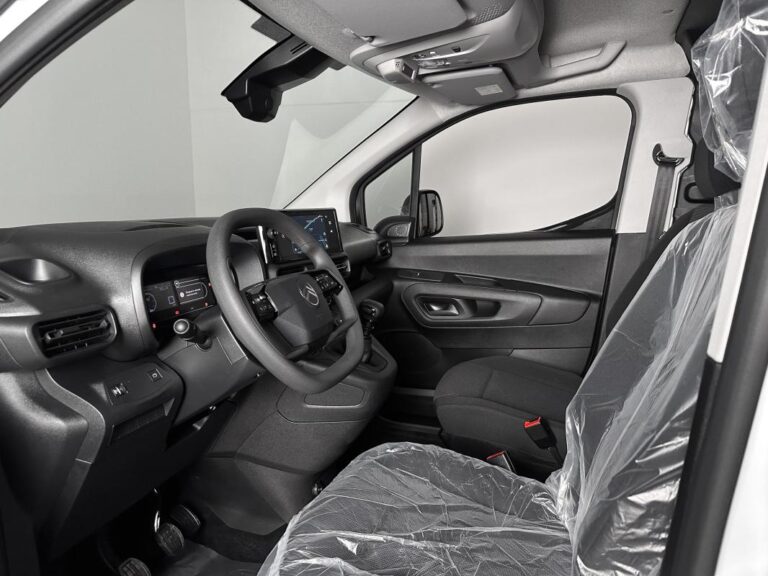 Citroën Berlingo M -34% 1.5 BLUE HDI 100CH 650KG CARPLAY REGUL FULL LED CLIM DAB ANDROID AUTO VAN - Image 07 (July 7, 2026)