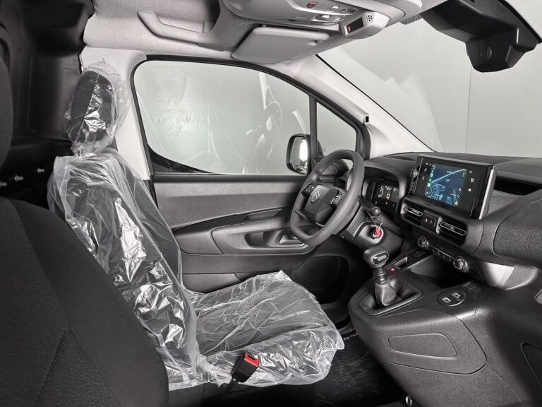 Citroën Berlingo VAN M 1.5 BLUEHDI 100CH CARPLAY REGUL FULL LED CLIM ANDROID AUTO -34% - Image 06 (July 7, 2026)
