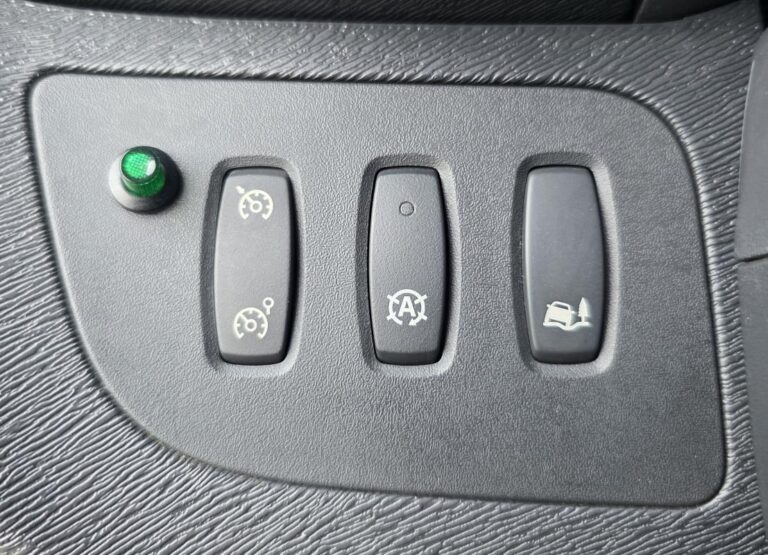 Renault Kangoo 1° Main 1.5 DCI Grand Confort Compact Distribution neuve / Entretien complet Renault - Image 16 (July 7, 2026)