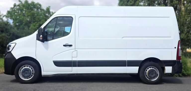 Renault Master 1° Main 2.3 b DCI 135cv Grd Confort Entretien complet Renault - Image 02 (July 7, 2026)