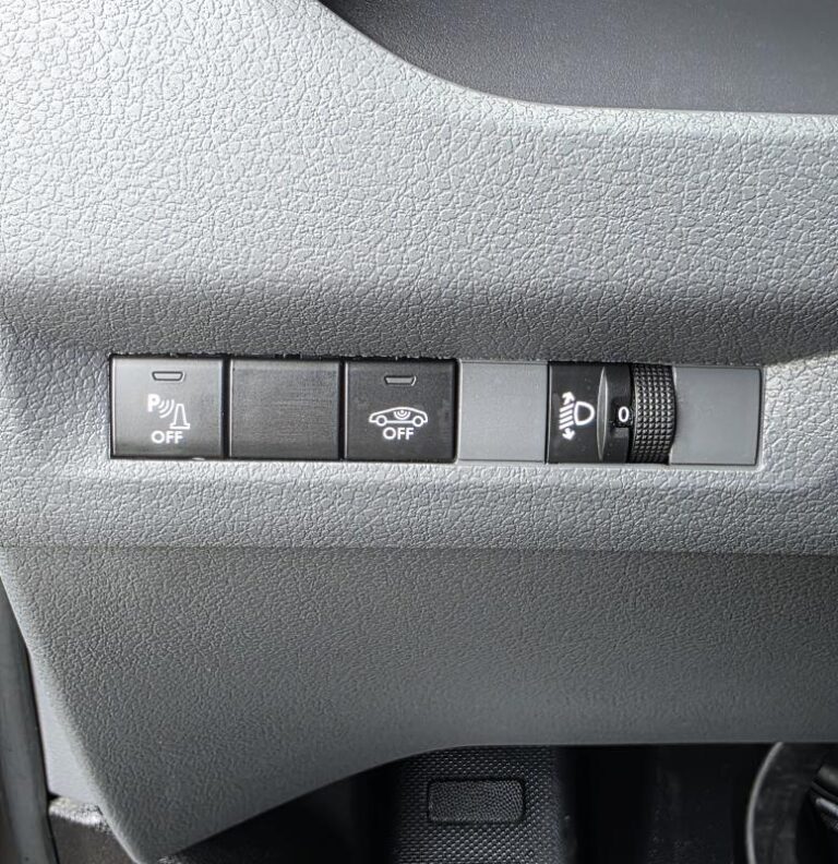 Peugeot Expert 1° Main 2.0 B HDI 150cv Premium Entretien Citroën - Image 19 (July 7, 2026)