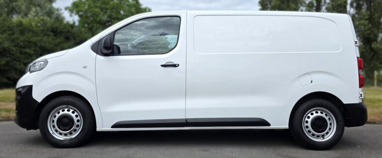 Peugeot Expert 1° Main 1.5 b HDI 120cv Premium 3 Places Entretien Complet Peugeot / Retour leasing - Image 02 (July 7, 2026)