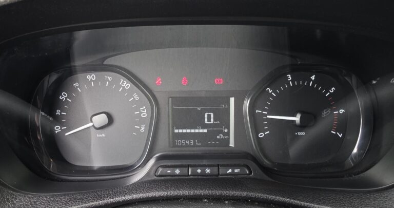 Peugeot Expert 1° Main 1.5 b HDI 120cv 3 Places Premium M Entretien Complet Peugeot / Retour leasing - Image 16 (July 7, 2026)
