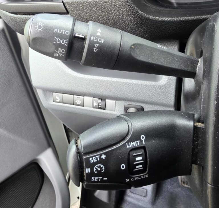 Peugeot Expert 1° Main 1.5 b HDI 120cv 3 Places Premium M Entretien Complet Peugeot / Retour leasing - Image 18 (July 7, 2026)