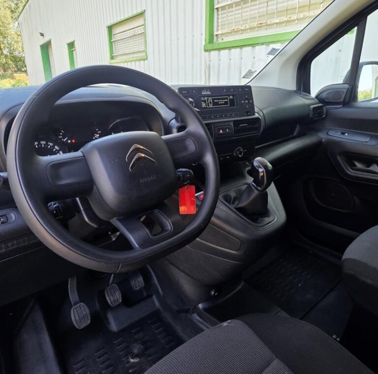 Citroën Berlingo 1° Main 1.5 b HDI 100cv pack Club Distribution neuve / Entretien Citroen vu69 - Image 08 (July 7, 2026)