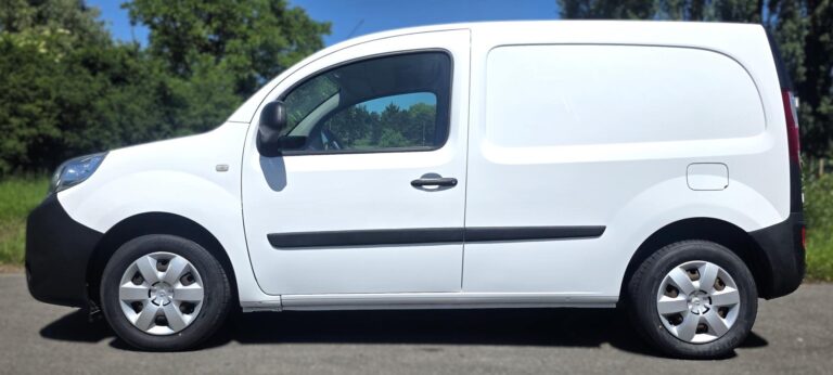 Renault Kangoo 1° Main 1.5 b DCI 115cv Grand Confort Distribution neuve Entretien Renault - Image 02 (July 7, 2026)