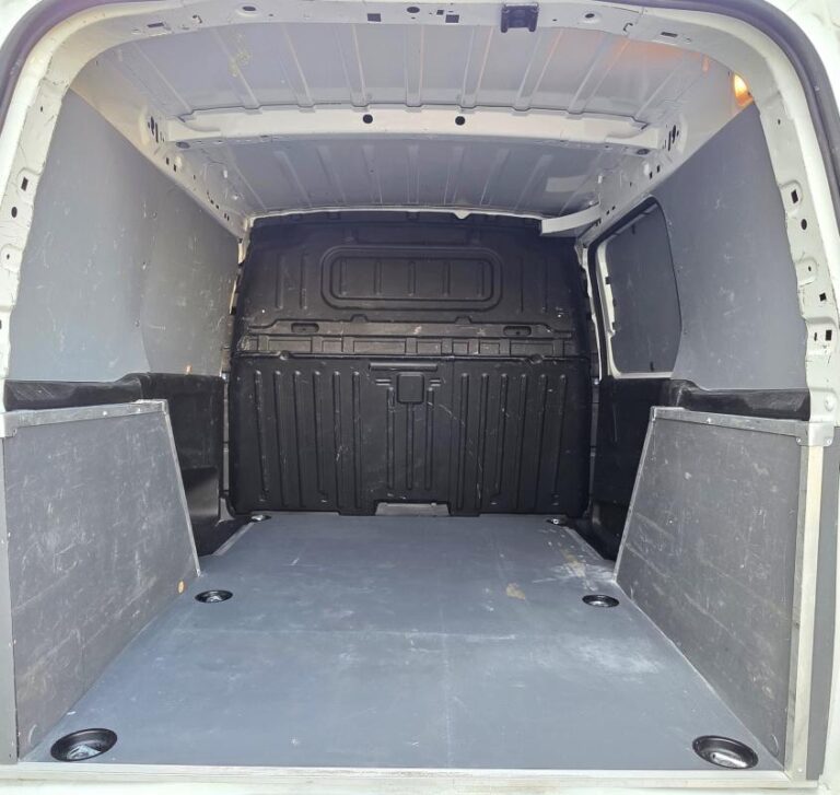 Opel combo cargo 1° Main 1.5 cdti 100cv Standard Tél / Clim Régul - Image 15 (July 7, 2026)