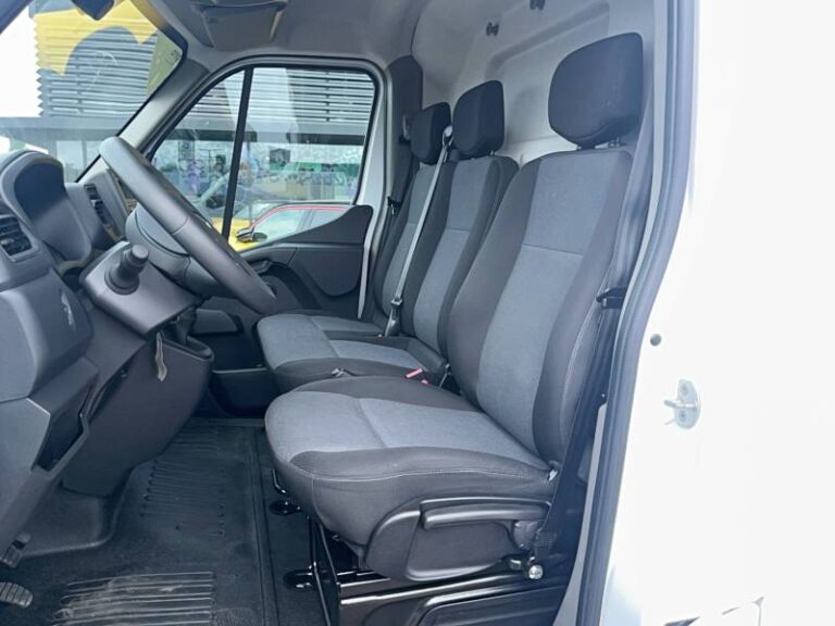Renault Master FOURGON FGN TRAC F3500 BLUE DCI 135 CONFORT - Image 09 (July 7, 2026)