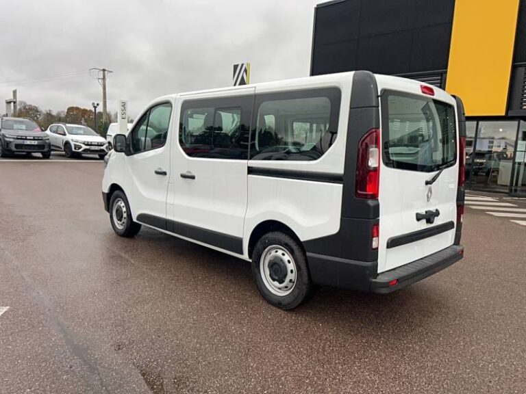 Renault Trafic FGN 2T8 BLUE DCI 150 EDC GSR2 ADVANCE - Image 03 (July 7, 2026)