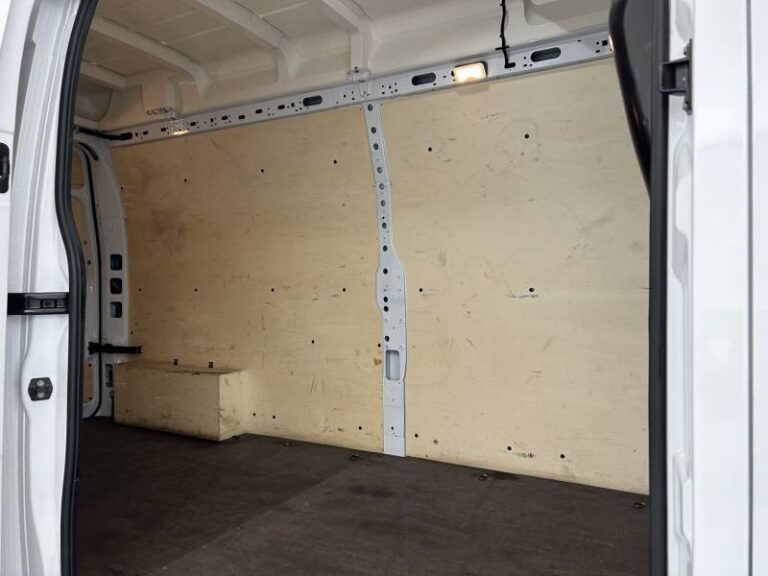 Renault Master FOURGON FGN TRAC F3500 BLUE DCI 135 CONFORT - Image 16 (July 7, 2026)