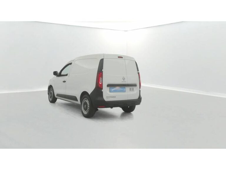 Renault Express (30) VAN BLUE DCI 75 – 22 CONFORT - Image 03 (July 7, 2026)
