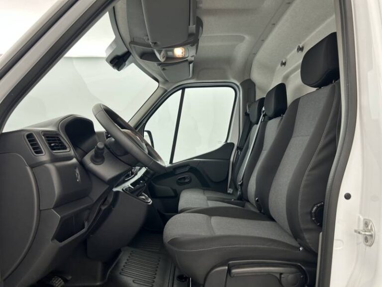 Renault Master FOURGON FGN TRAC F3500 BLUE DCI 135 CONFORT - Image 09 (July 7, 2026)
