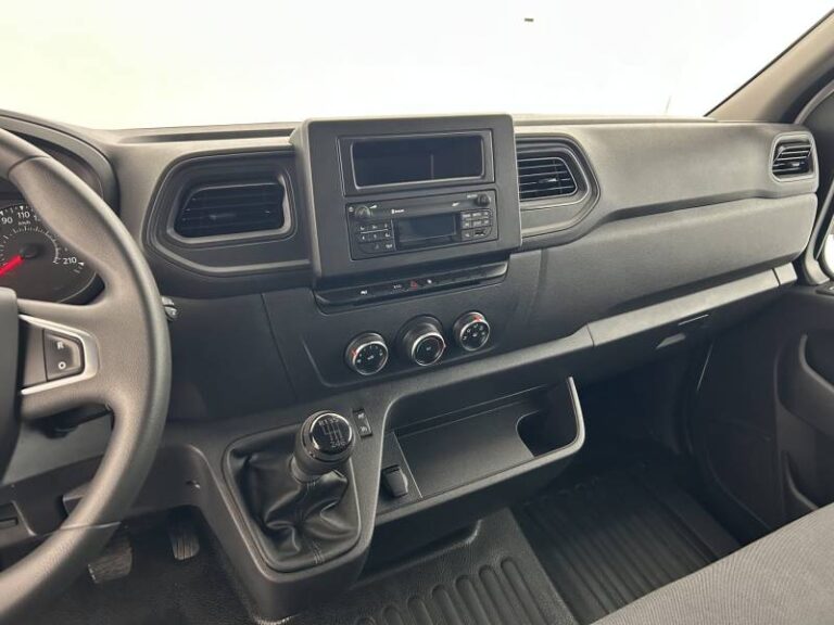 Renault Master FOURGON FGN TRAC F3500 BLUE DCI 135 CONFORT - Image 12 (July 7, 2026)