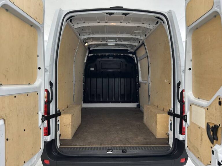 Renault Master FOURGON FGN TRAC F3500 BLUE DCI 135 CONFORT - Image 18 (July 7, 2026)