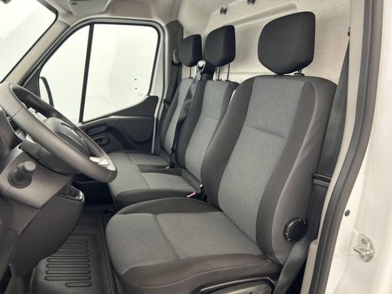 Renault Master FOURGON FGN TRAC F3500 BLUE DCI 135 CONFORT - Image 09 (July 7, 2026)