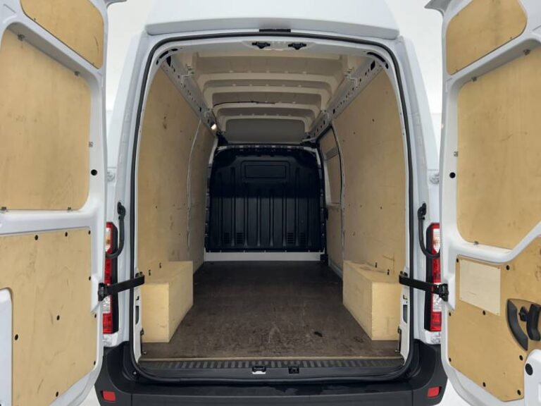 Renault Master FOURGON FGN TRAC F3500 BLUE DCI 135 CONFORT - Image 18 (July 7, 2026)