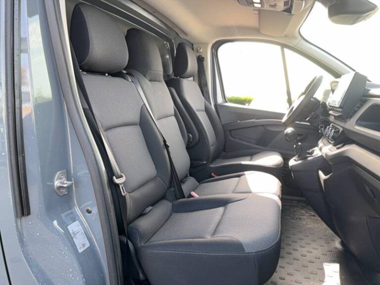 Renault Trafic FG BLUE DCI 150 3T GSR2 ADVANCE - Image 13 (July 7, 2026)