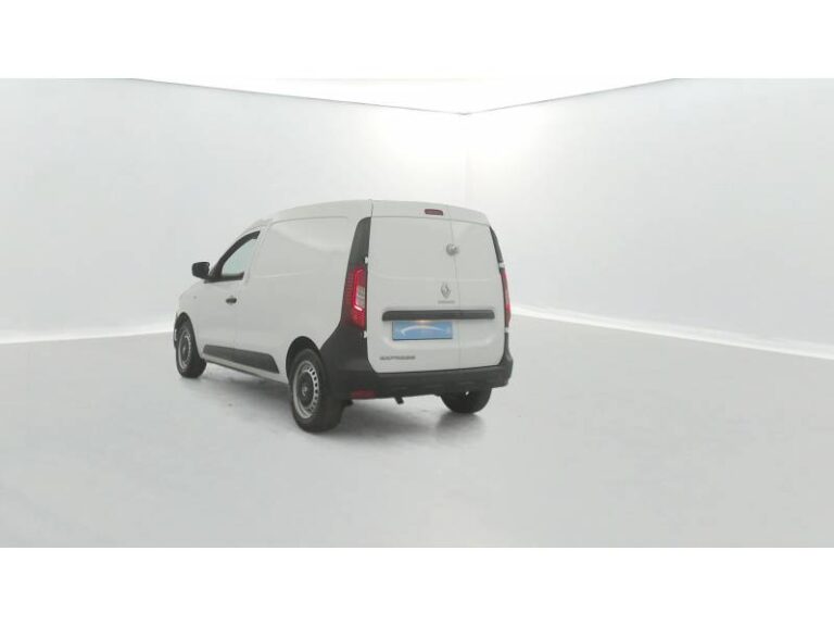 Renault Express (30) VAN TCE 100 – 22 CONFORT - Image 03 (July 7, 2026)