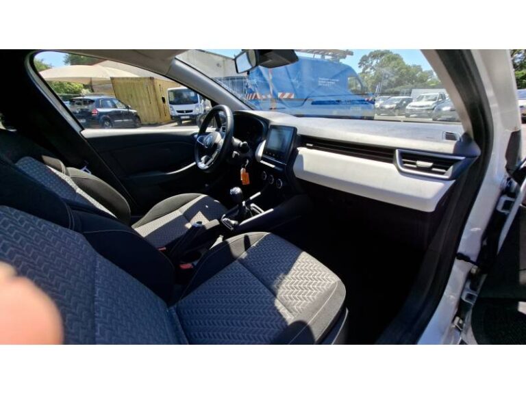 Renault Clio SOCIETE BLUE DCI 100 EVOLUTION REVERSIBLE - Image 17 (July 7, 2026)