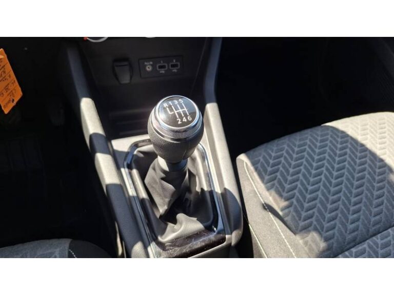 Renault Clio SOCIETE BLUE DCI 100 EVOLUTION REVERSIBLE - Image 18 (July 7, 2026)
