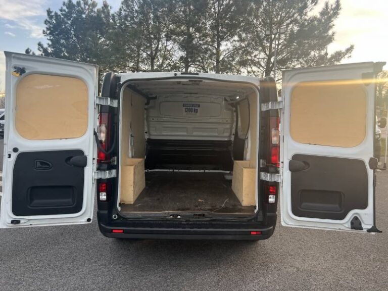 Renault Trafic FGN 3000 KG BLUE DCI 130 CONFORT - Image 20 (July 7, 2026)