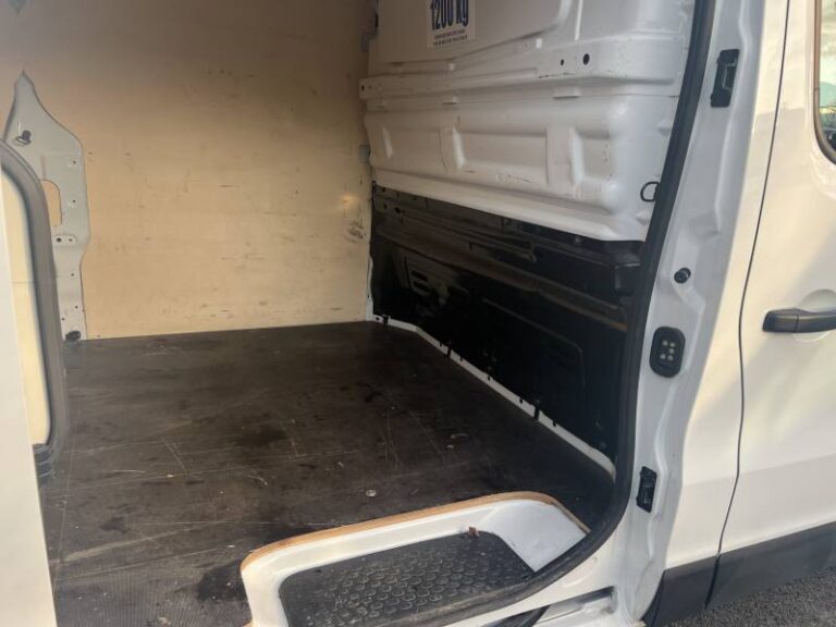 Renault Trafic FGN 3000 KG BLUE DCI 130 CONFORT - Image 18 (July 7, 2026)