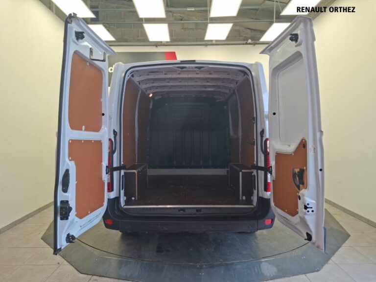 Renault Master FOURGON FGN TRAC F2800 BLUE DCI 135 GRAND CONFORT - Image 12 (July 7, 2026)