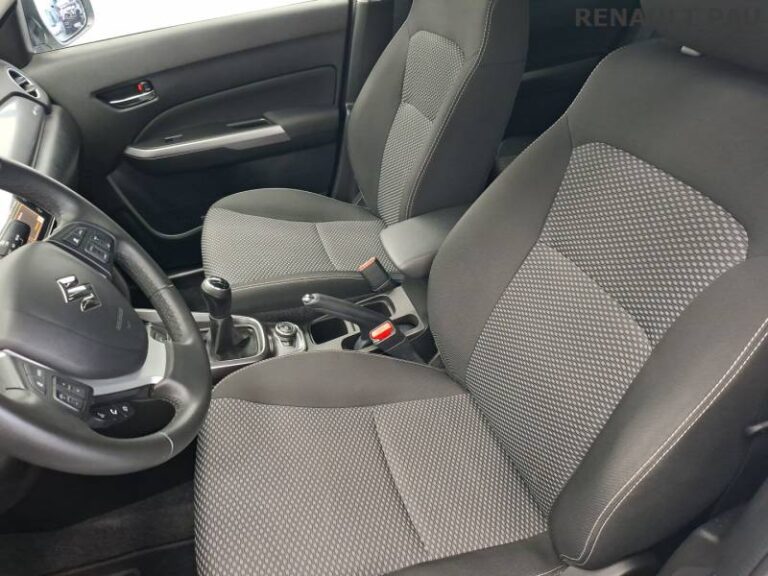 Suzuki Vitara 1.0 Boosterjet Style - Image 12 (July 7, 2026)