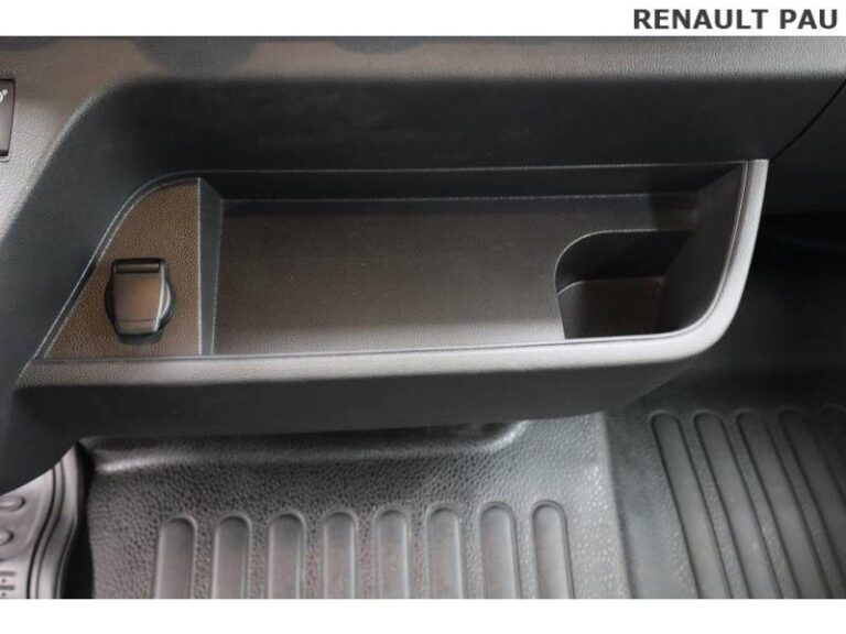 Renault Master FOURGON CA TRAC F3500 BLUE DCI 150 GRAND CONFORT - Image 18 (July 7, 2026)