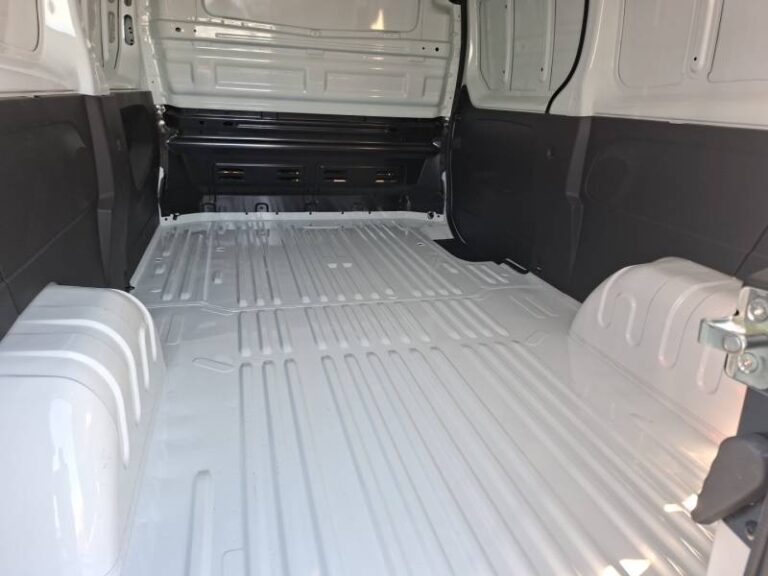 Renault Trafic FG BLUE DCI 130 3T GSR2 ADVANCE - Image 14 (July 7, 2026)