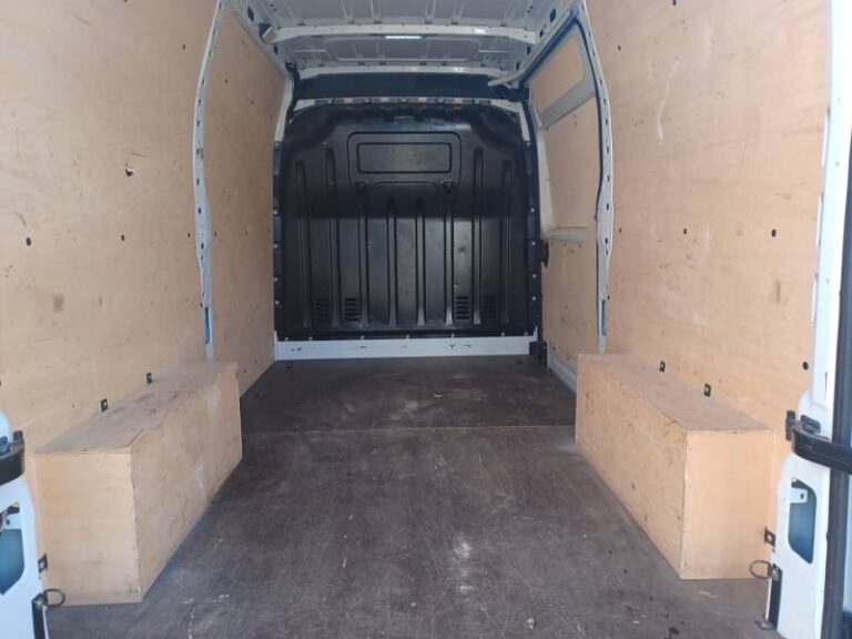 Renault Master FOURGON FGN TRAC F3500 BLUE DCI 135 CONFORT - Image 12 (July 7, 2026)