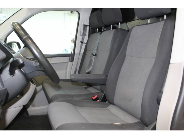 Volkswagen Transporter FOURGON FGN TOLE 2.0 TDI 150 BUSINESS LINE - Image 13 (July 7, 2026)