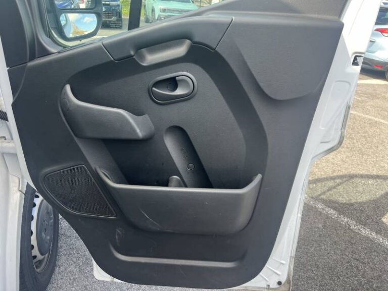 Renault Master FOURGON FGN TRAC F3500 BLUE DCI 135 CONFORT - Image 17 (July 7, 2026)