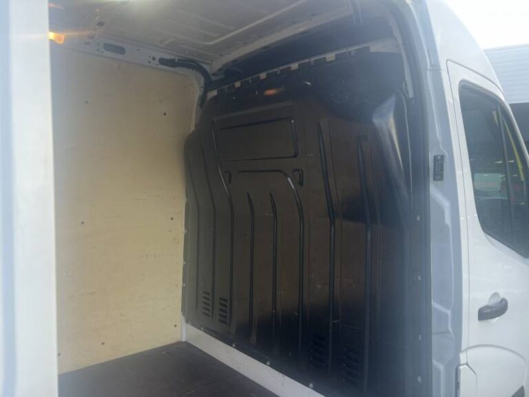 Renault Master FOURGON FGN TRAC F3500 BLUE DCI 135 CONFORT - Image 19 (July 7, 2026)