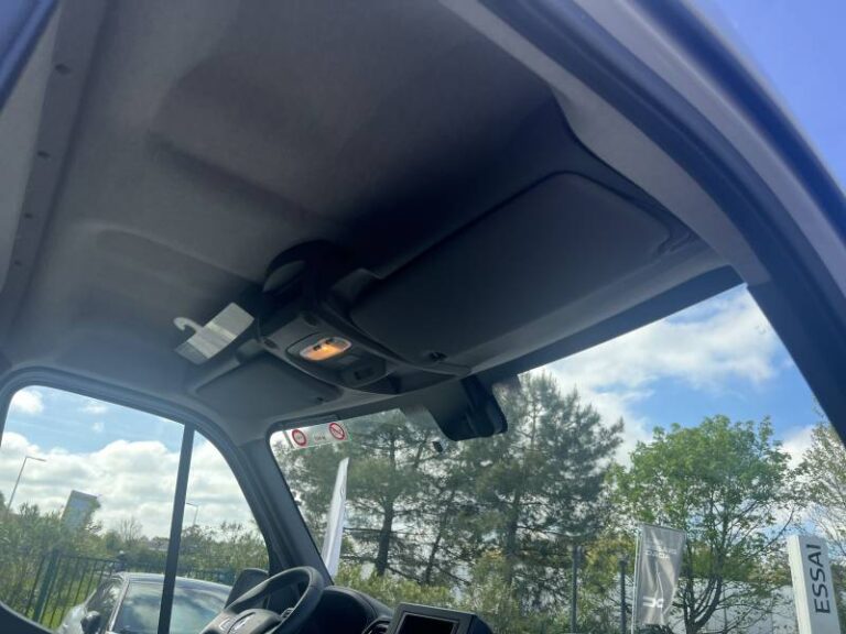 Renault Master FOURGON FGN TRAC F3500 BLUE DCI 135 CONFORT - Image 18 (July 7, 2026)