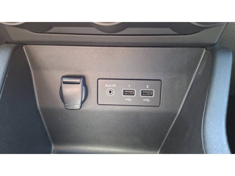 Renault Clio SOCIETE BLUE DCI 100 EVOLUTION REVERSIBLE - Image 19 (July 7, 2026)