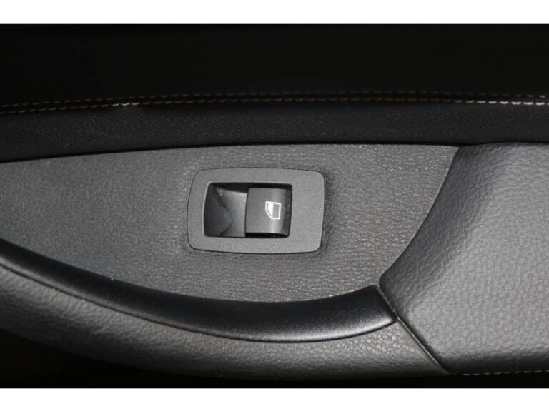 BMW X1 xDrive 20d 190 ch BVA8 xLine - Image 15 (July 7, 2026)