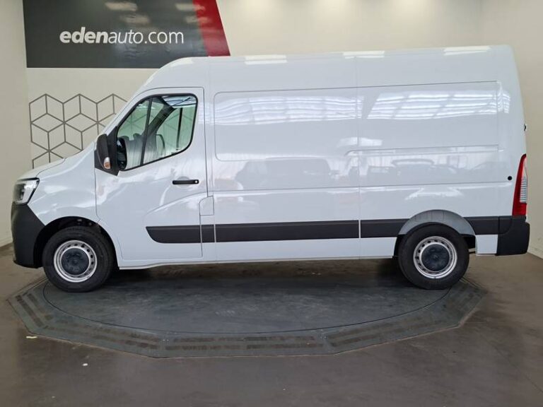 Renault Master FOURGON FGN TRAC F3500 BLUE DCI 135 CONFORT - Image 02 (July 7, 2026)