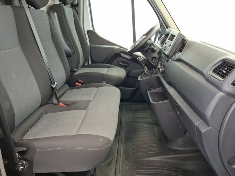 Renault Master FOURGON FGN TRAC F3500 BLUE DCI 135 CONFORT - Image 09 (July 7, 2026)