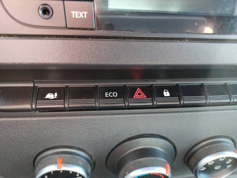 Renault Master FOURGON BS TRAC F3500 L2 DCI 135 CONFORT - Image 17 (July 7, 2026)