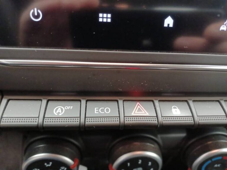 Renault Clio SOCIETE BLUE DCI 100 – 21N BUSINESS REVERSIBLE - Image 17 (July 7, 2026)