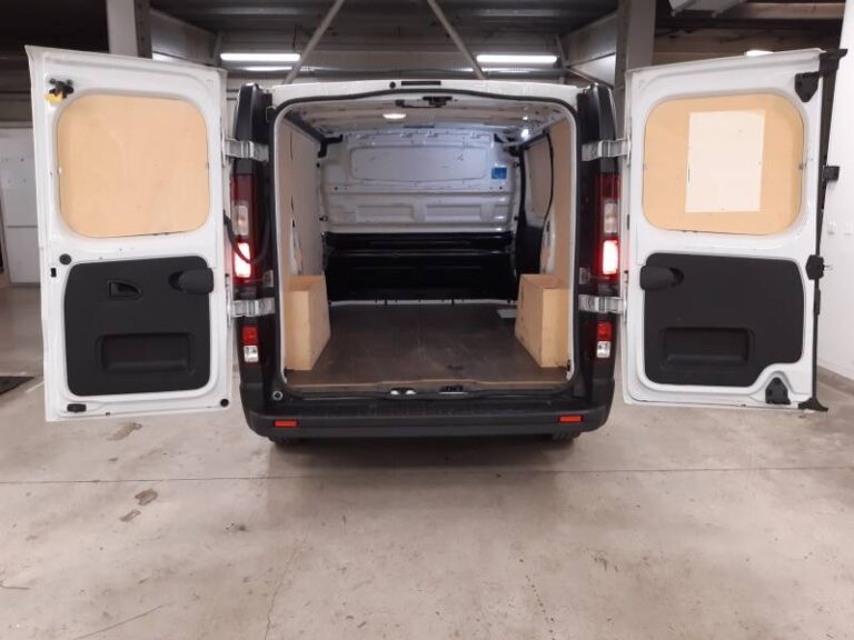 Renault Trafic FGN 3000 KG BLUE DCI 130 CONFORT - Image 10 (July 7, 2026)