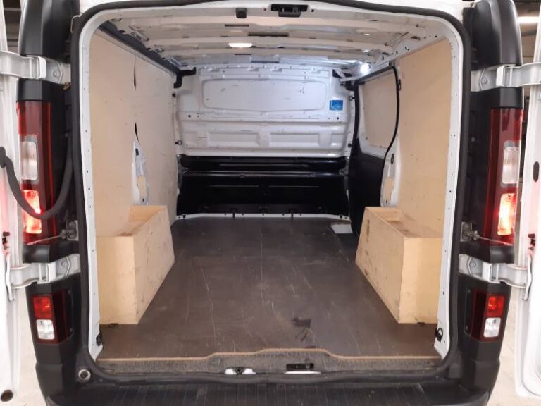 Renault Trafic FGN 3000 KG BLUE DCI 130 CONFORT - Image 11 (July 7, 2026)