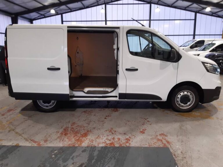 Renault Trafic FGN 3000 KG BLUE DCI 130 CONFORT - Image 16 (July 7, 2026)