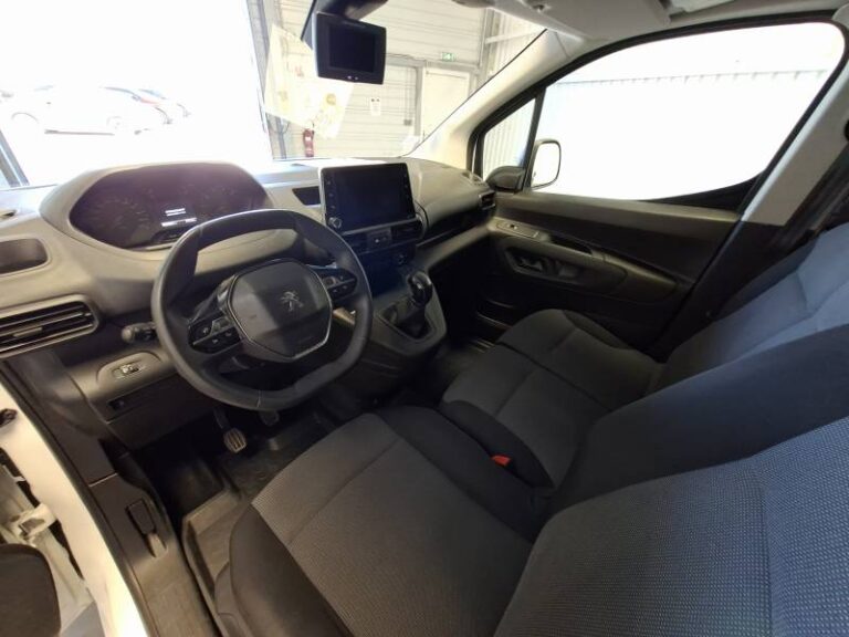Peugeot Partner FGN FOURGON STANDARD 650 KG BLUEHDI 100 S&S BVM5 ASPHALT - Image 10 (July 7, 2026)