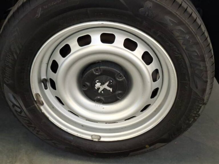 Peugeot Partner FGN FOURGON STANDARD 650 KG BLUEHDI 100 S&S BVM5 ASPHALT - Image 14 (July 7, 2026)