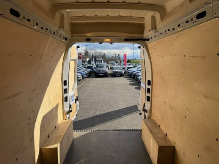 Renault Master FOURGON FGN TRAC F3500 BLUE DCI 135 CONFORT - Image 15 (July 7, 2026)